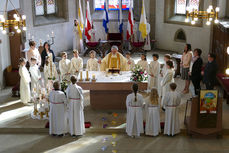 Feier der 1. Heiligen Kommunion in Sankt Crescentius (Foto: Karl-Franz Thiede)